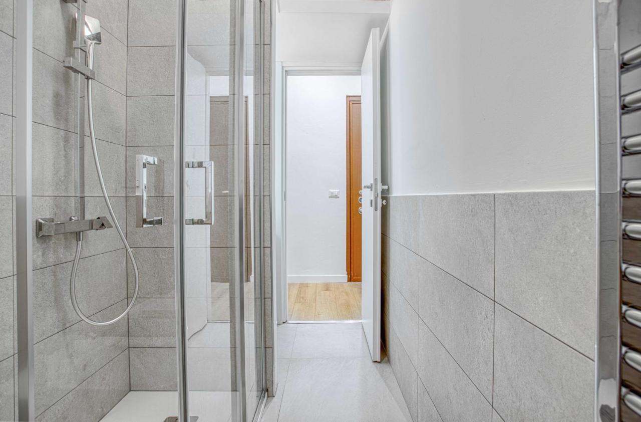 Apartament Joivy Warm And Inviting Flat With Balcony Mediolan Zewnętrze zdjęcie